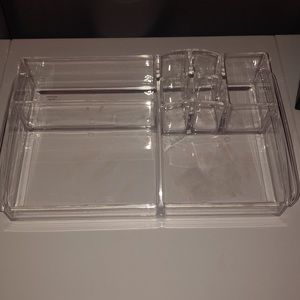 Clear Makeup organizer tray